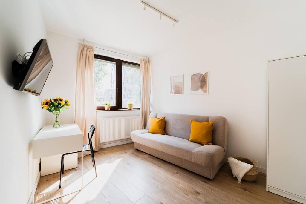City Center - 3 Rooms - New Building - Private Parking Place - Garage 브로츠와프 외부 사진